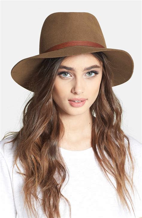 The Art of Hat Stacking: Maximizing Space with Bulk Purchasing